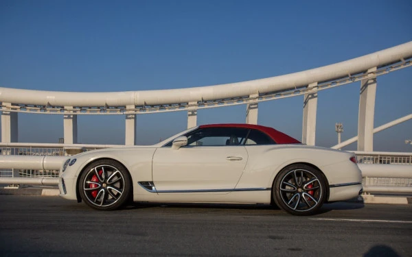  White Bentley Continental GTC V12 Photo 3